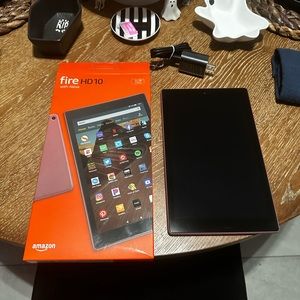 ***SOLD***.  Fire HD10 with Alexa